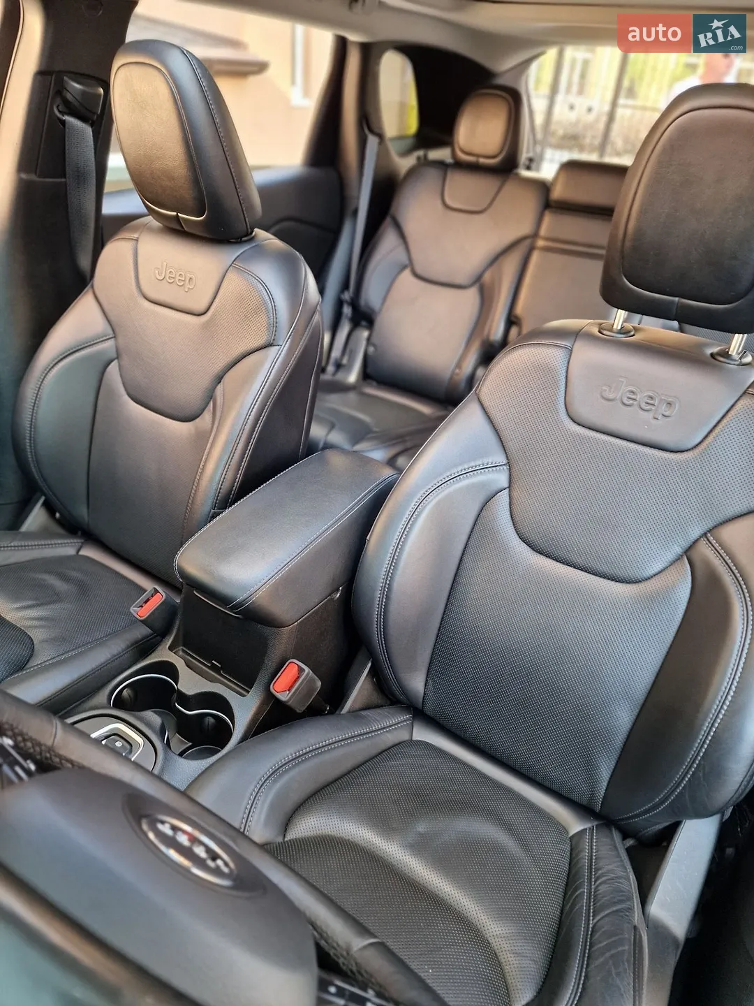 2019 Jeep Cherokee - мініатюра 25