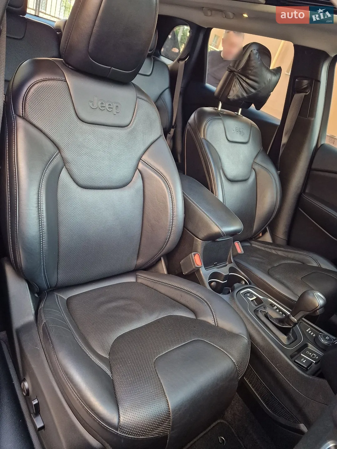 2019 Jeep Cherokee - мініатюра 26