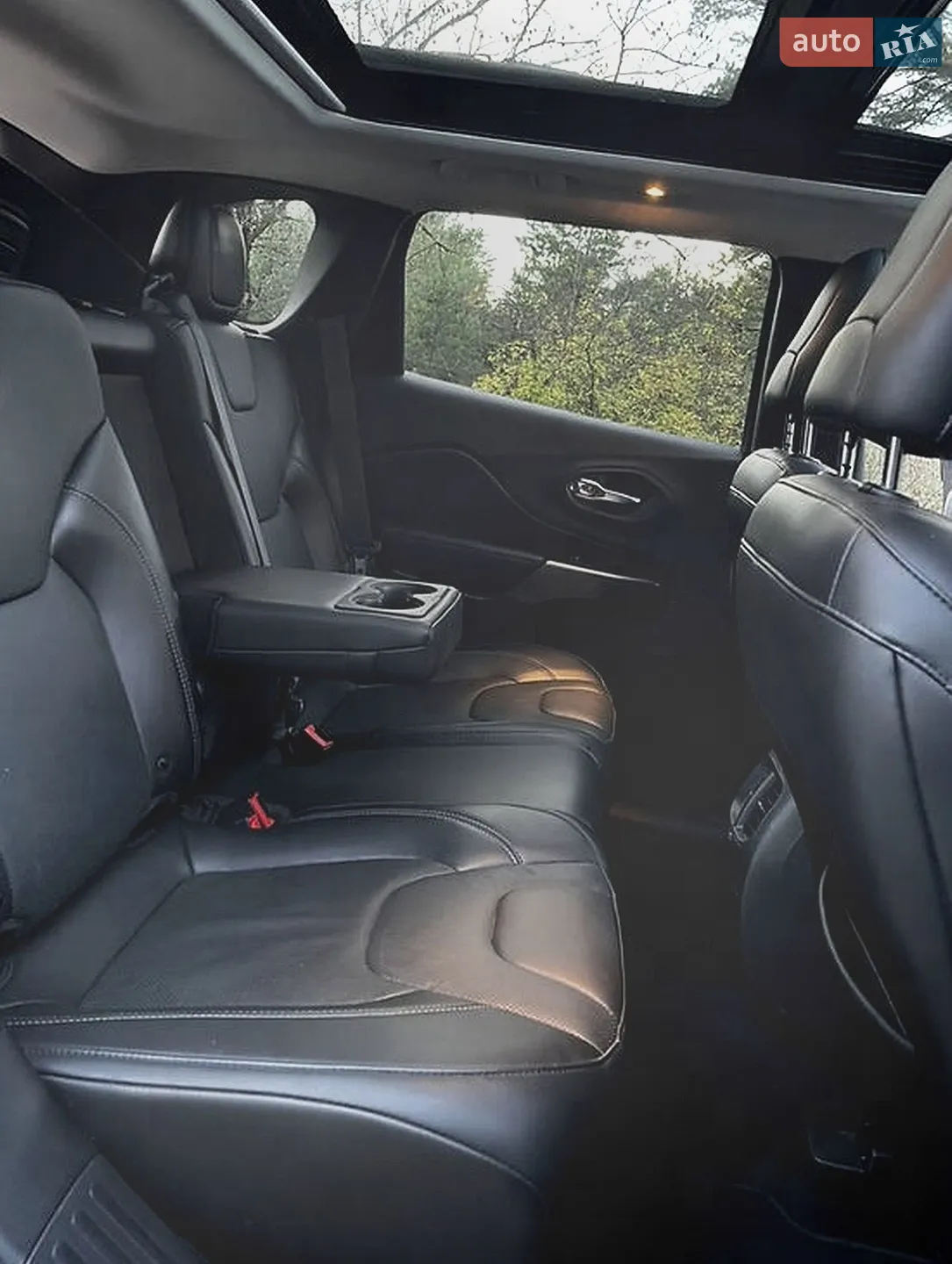 2019 Jeep Cherokee - мініатюра 7