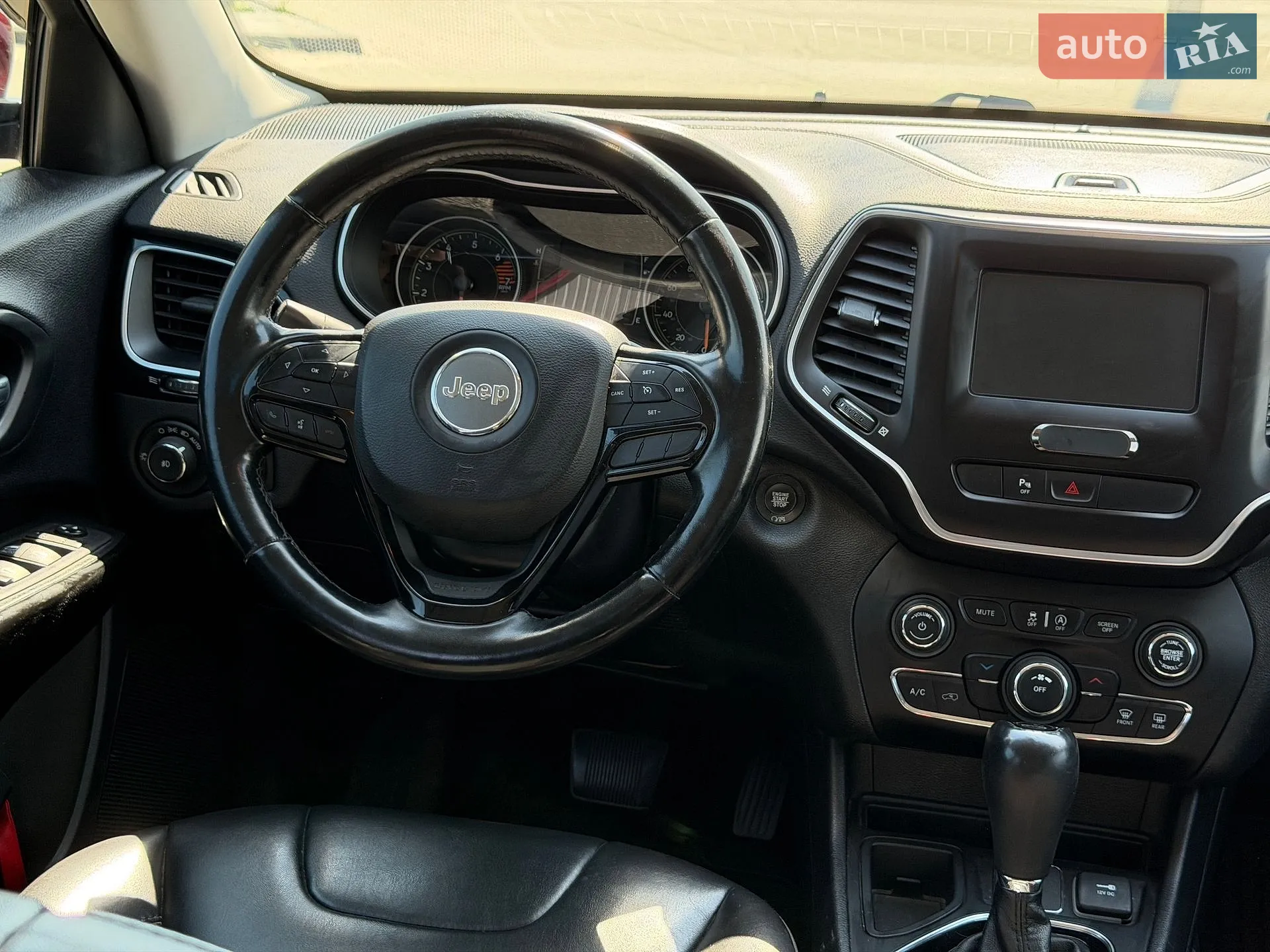 2019 Jeep Cherokee - мініатюра 39