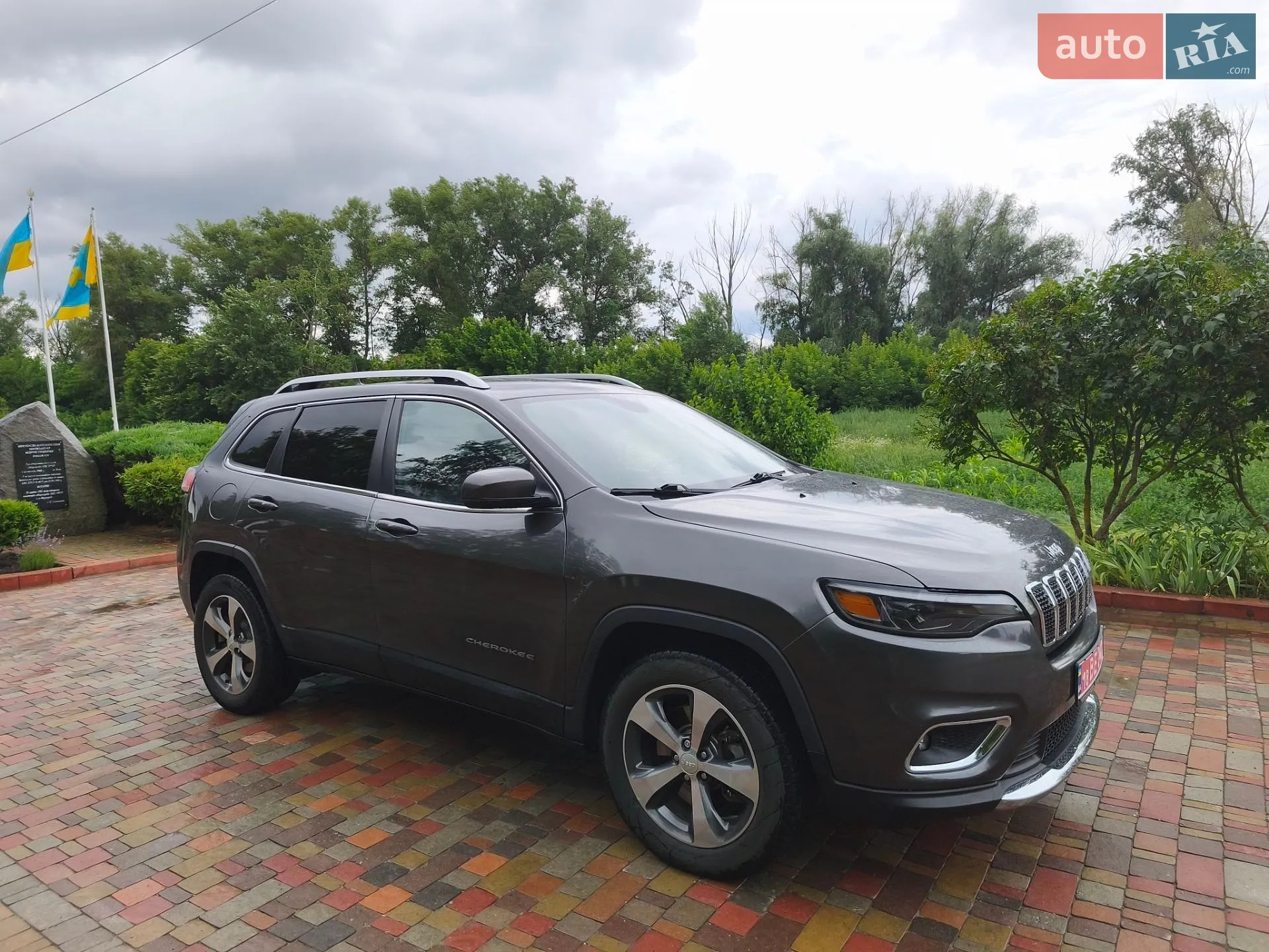2019 Jeep Cherokee - мініатюра 9