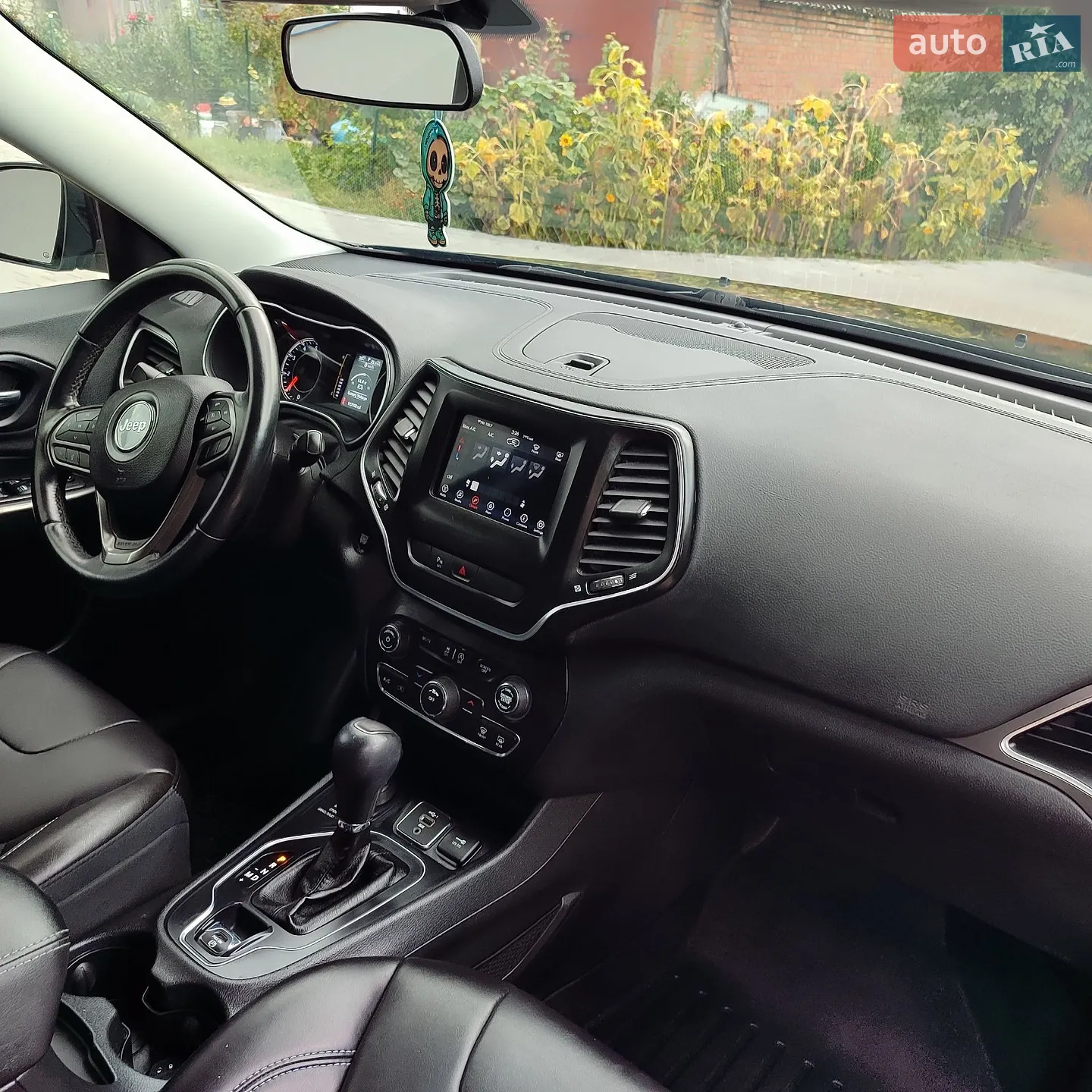 2019 Jeep Cherokee - мініатюра 31