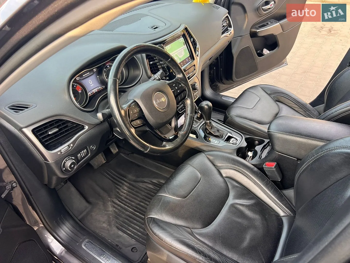 2019 Jeep Cherokee - мініатюра 11