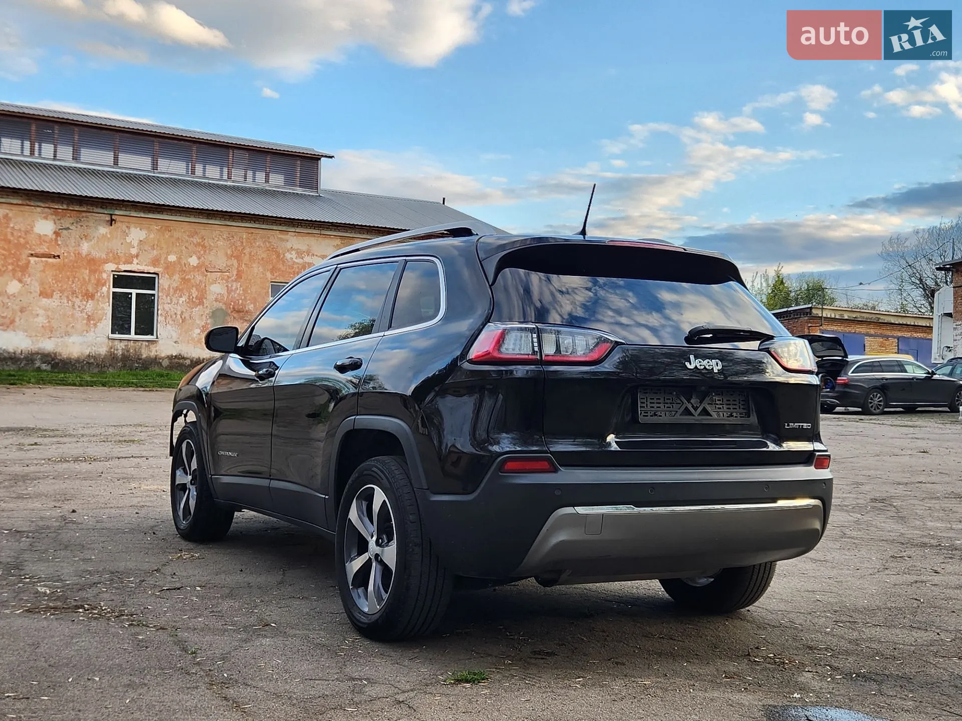 2018 Jeep Cherokee - мініатюра 12