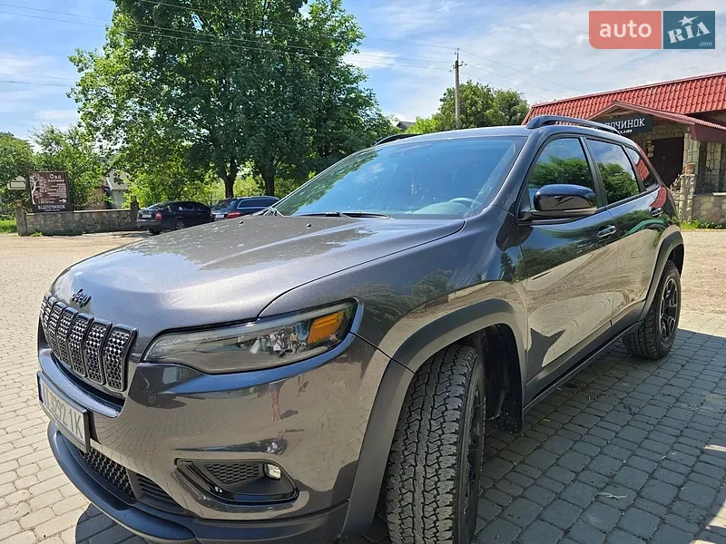 Jeep Cherokee