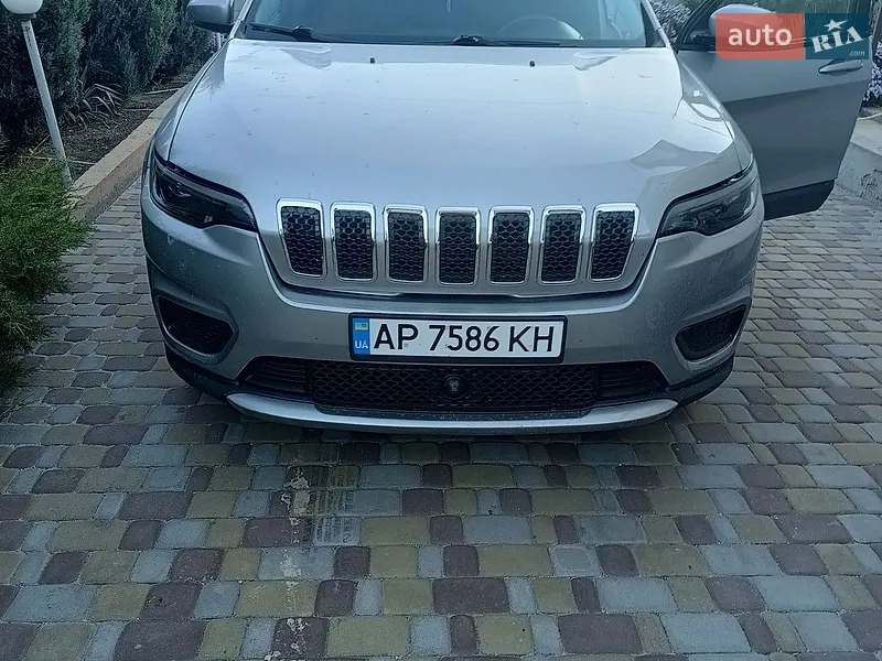 Jeep Cherokee