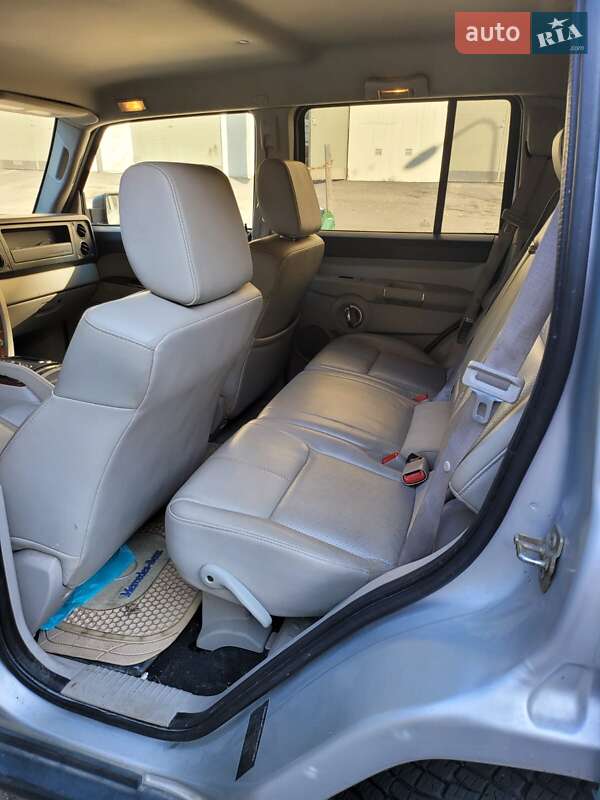 Внедорожник / Кроссовер Jeep Commander 2006 в Ужгороде