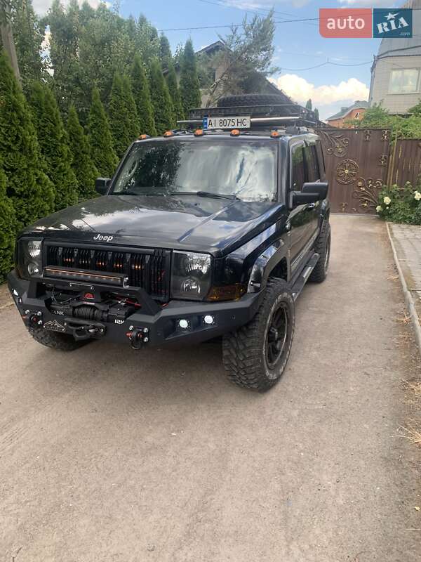 Внедорожник / Кроссовер Jeep Commander 2006 в Киеве