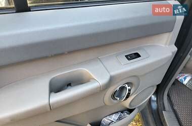 Внедорожник / Кроссовер Jeep Commander 2006 в 
