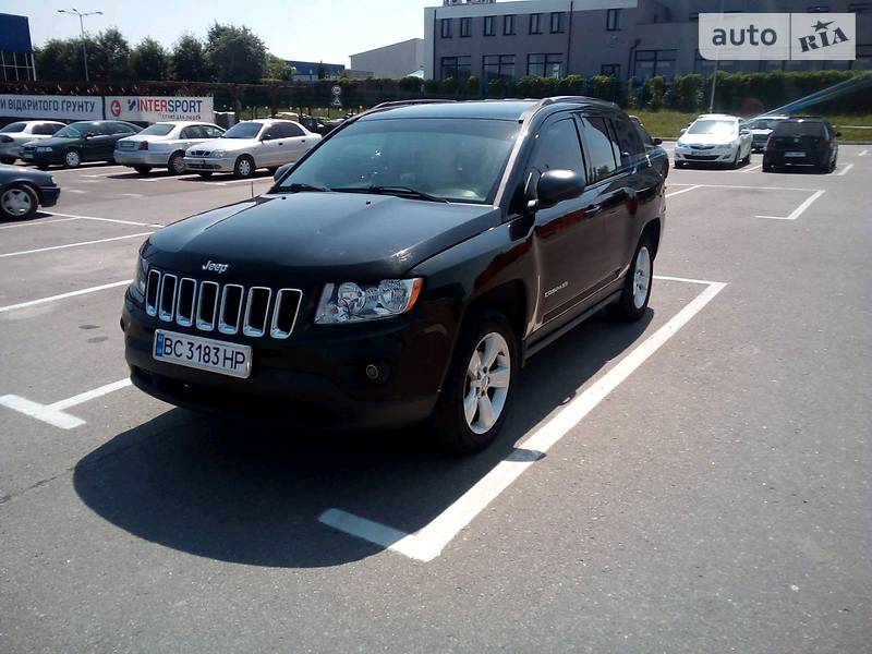 Внедорожник / Кроссовер Jeep Compass 2012 в 