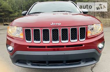 Позашляховик / Кросовер Jeep Compass 2013 в 