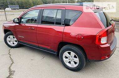 Позашляховик / Кросовер Jeep Compass 2013 в 