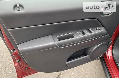 Позашляховик / Кросовер Jeep Compass 2013 в 