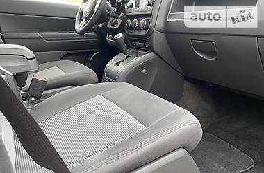 Позашляховик / Кросовер Jeep Compass 2013 в 