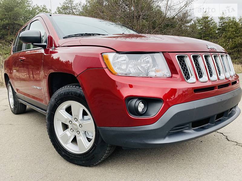 Позашляховик / Кросовер Jeep Compass 2013 в 