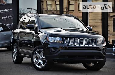 Позашляховик / Кросовер Jeep Compass 2015 в 