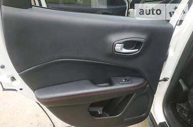 Позашляховик / Кросовер Jeep Compass 2018 в 