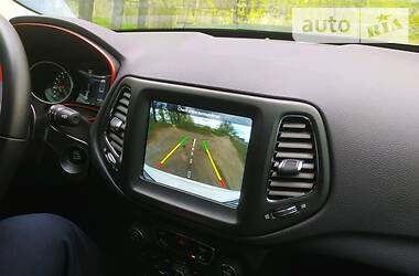 Позашляховик / Кросовер Jeep Compass 2018 в 