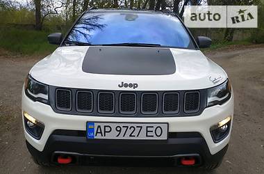Позашляховик / Кросовер Jeep Compass 2018 в 