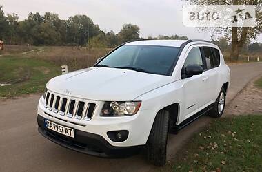 Автомобиль компас 5