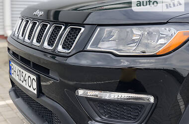 Позашляховик / Кросовер Jeep Compass 2017 в 