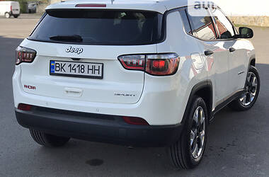 Внедорожник / Кроссовер Jeep Compass 2017 в Костополе