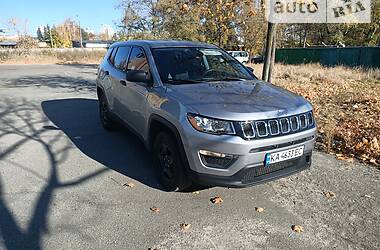 Внедорожник / Кроссовер Jeep Compass 2017 в Киеве