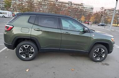 Внедорожник / Кроссовер Jeep Compass 2017 в Киеве