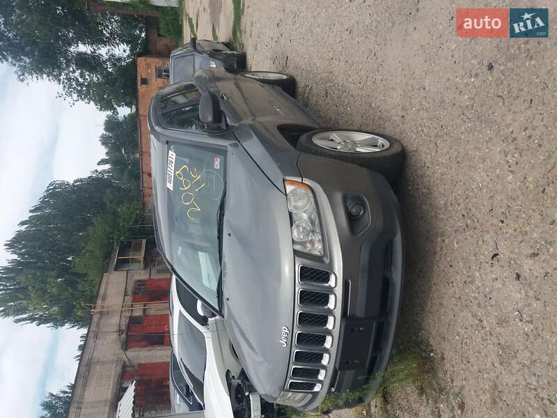 Внедорожник / Кроссовер Jeep Compass 2013 в Запорожье