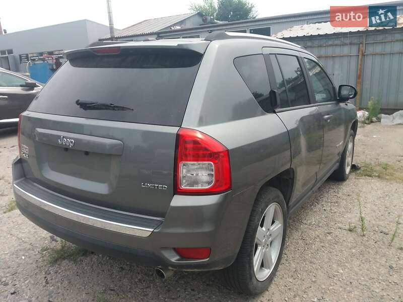 Внедорожник / Кроссовер Jeep Compass 2013 в Запорожье