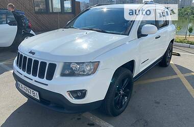 Внедорожник / Кроссовер Jeep Compass 2015 в Киеве