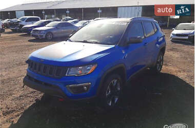 Внедорожник / Кроссовер Jeep Compass 2018 в 