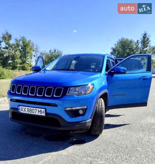 Внедорожник / Кроссовер Jeep Compass 2018 в 