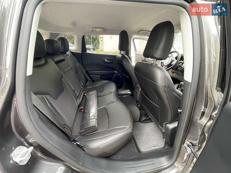Позашляховик / Кросовер Jeep Compass 2020 в Ужгороді