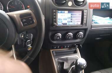 Внедорожник / Кроссовер Jeep Compass 2012 в Киеве