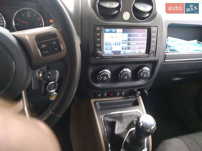 Внедорожник / Кроссовер Jeep Compass 2012 в Киеве
