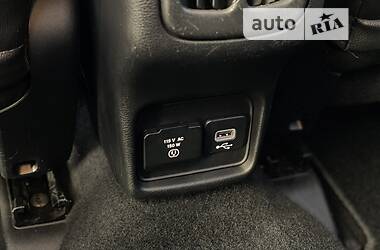 Внедорожник / Кроссовер Jeep Compass 2018 в 