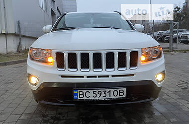 Позашляховик / Кросовер Jeep Compass 2016 в 