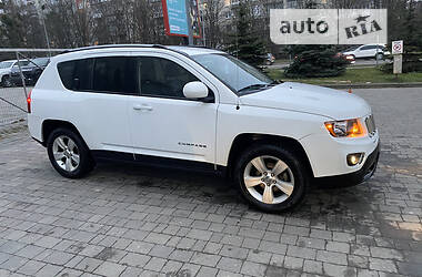 Позашляховик / Кросовер Jeep Compass 2016 в 