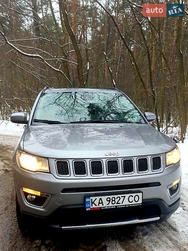 Внедорожник / Кроссовер Jeep Compass 2017 в Киеве