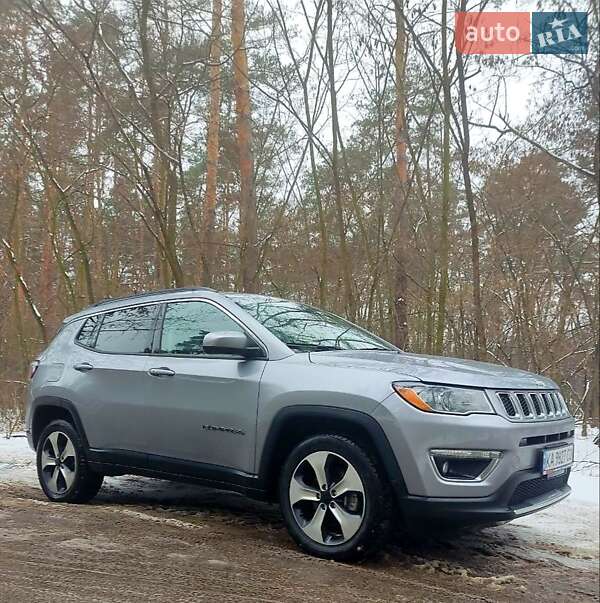 Внедорожник / Кроссовер Jeep Compass 2017 в Киеве