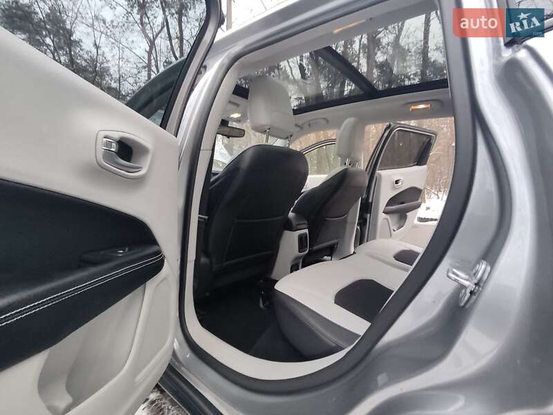 Позашляховик / Кросовер Jeep Compass 2017 в Києві фото 27 Позашляховик / Кросовер Jeep Compass 2017 в Києві