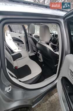 Внедорожник / Кроссовер Jeep Compass 2017 в 