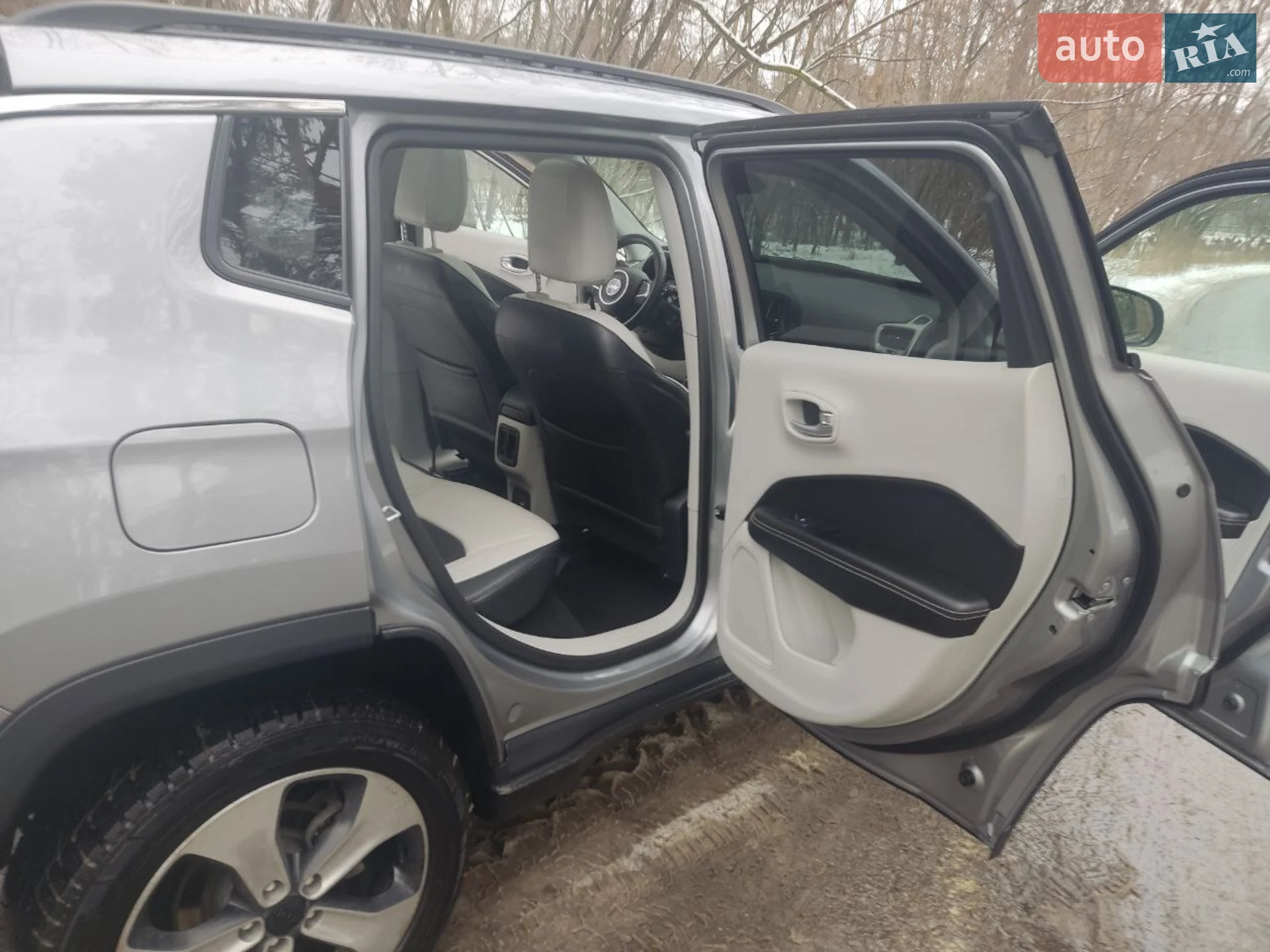 2017 Jeep Compass - мініатюра 16