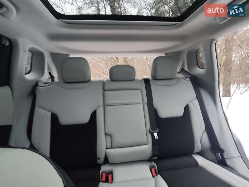 Позашляховик / Кросовер Jeep Compass 2017 в Києві фото 40 Позашляховик / Кросовер Jeep Compass 2017 в Києві