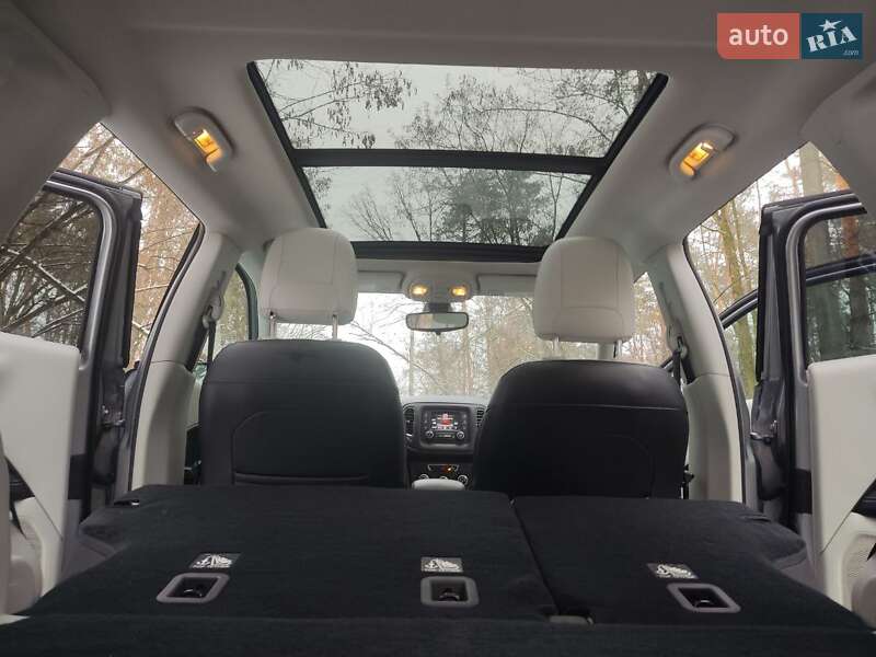 Внедорожник / Кроссовер Jeep Compass 2017 в Киеве