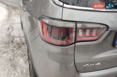 Внедорожник / Кроссовер Jeep Compass 2017 в 