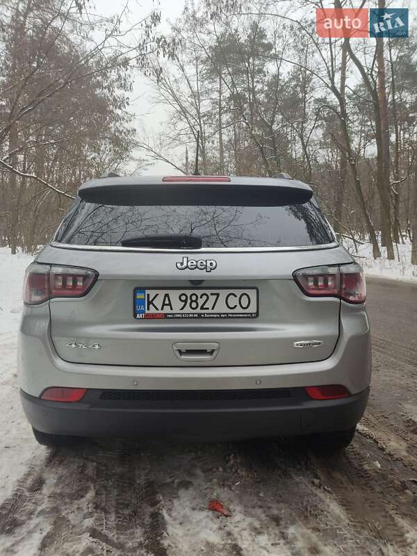 Внедорожник / Кроссовер Jeep Compass 2017 в Киеве