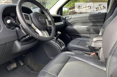 Позашляховик / Кросовер Jeep Compass 2016 в 