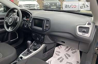 Внедорожник / Кроссовер Jeep Compass 2020 в 
